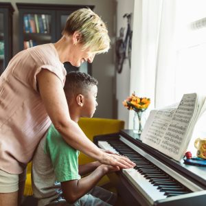 Piano Lessons - Hello Music Studios
